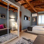Ecco Suites San Leonardo Апартаменты *