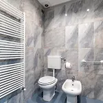 Апартаменты Ecco Suites San Leonardo *