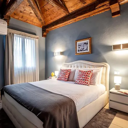 Ecco Suites San Leonardo