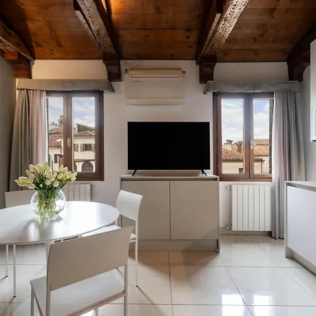 Ecco San Leonardo Apartment