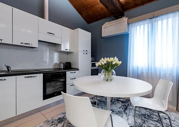 Vivaldi R&r * Venice